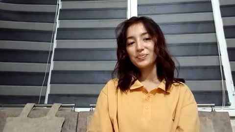 Snapshot of maileppanen chatting on 10/30/25, 01:01 Sofia online show from 10/30/25, 01:01