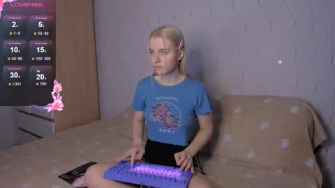 Your kitty online show from 11/09/25, 03:16