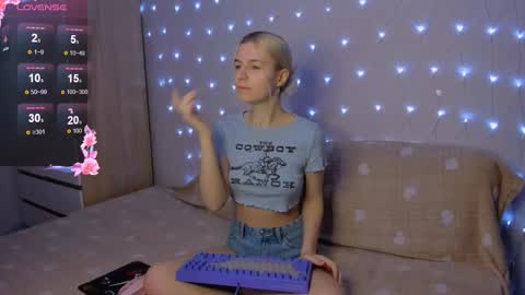 Your kitty online show from 12/20/25, 04:03