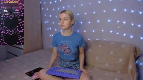 Your kitty online show from 02/16/26, 04:03