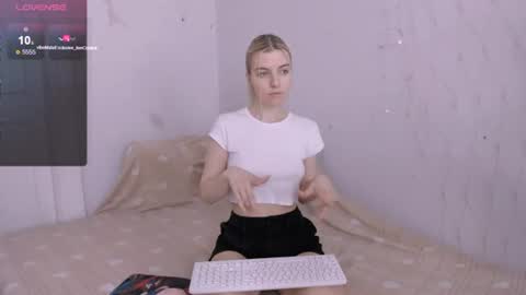 Your kitty online show from 06/09/26, 03:29