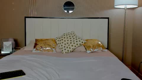 Snapshot of mailymilf chatting on 02/22/25, 04:09 Sofi online show from 02/22/25, 04:09