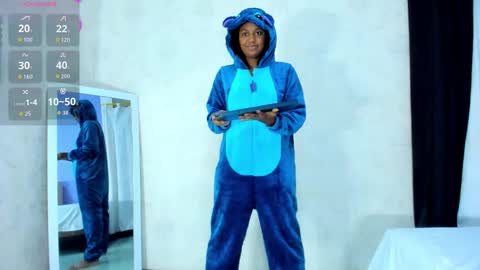 Snapshot of mailyn_er chatting on 11/11/25, 08:20 Mailyn online show from 11/11/25, 08:20