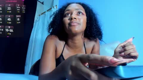 Snapshot of mailyn_er chatting on 11/13/25, 08:19 Mailyn online show from 11/13/25, 08:19