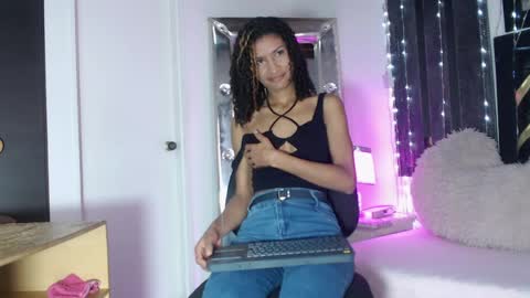 mailyn_gold online show from 03/31/26, 12:05