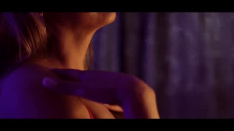 Snapshot of mailyn_jung_ chatting on 02/08/25, 02:27 Carolina Barrantes Munera online show from 02/08/25, 02:27