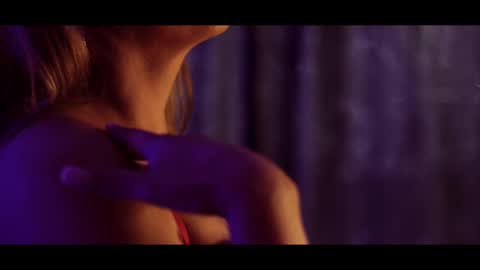 Snapshot of mailyn_jung_ chatting on 02/28/25, 05:26 Carolina Barrantes Munera online show from 02/28/25, 05:26