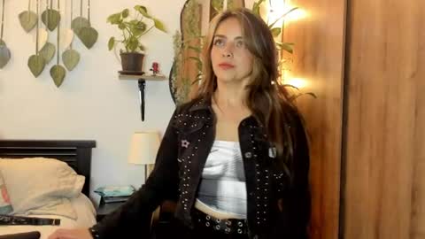 Mailyn Foxx online show from 06/26/26, 03:33