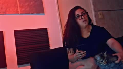 Snapshot of maipi2 chatting on 11/09/25, 04:55 Maipi online show from 11/09/25, 04:55