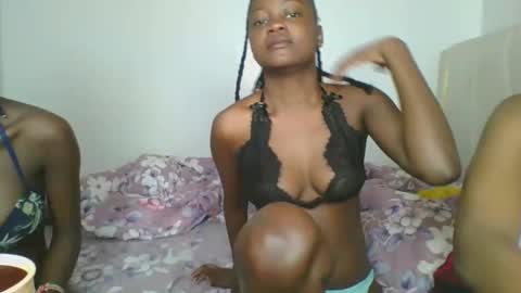 maira luv1 online show from 12/20/25, 02:29