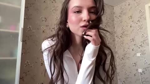 DIna online show from 03/09/26, 10:08