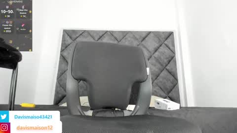 Snapshot of maisondavis_ chatting on 01/09/25, 01:50 Maison Davis online show from 01/09/25, 01:50