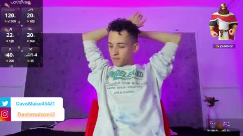 Snapshot of maisondavis_ chatting on 02/19/25, 12:57 Maison Davis online show from 02/19/25, 12:57