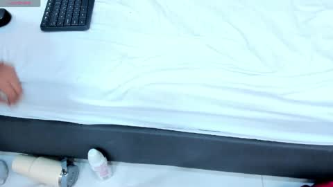 Snapshot of maite_grays chatting on 06/05/26, 12:00 M A I T E online show from 06/05/26, 12:00