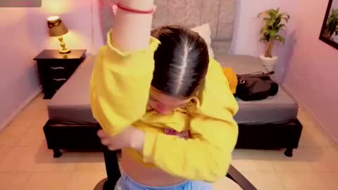 Snapshot of maite_stone1 chatting on 11/03/25, 03:30 MAITE STONE1 online show from 11/03/25, 03:30