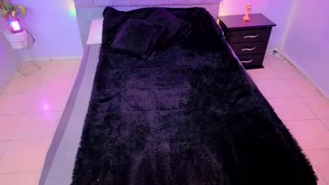 Snapshot of maite_stone1 chatting on 11/29/25, 03:53 MAITE STONE1 online show from 11/29/25, 03:53