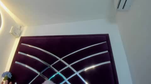 maite online show from 02/13/25, 02:09