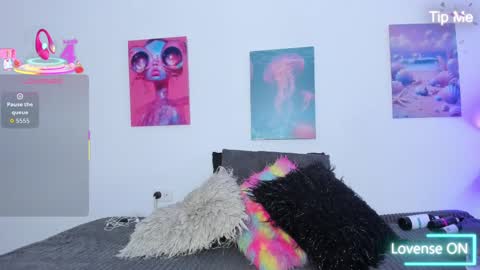 Snapshot of maithe_022 chatting on 10/07/25, 07:00 mai online show from 10/07/25, 07:00