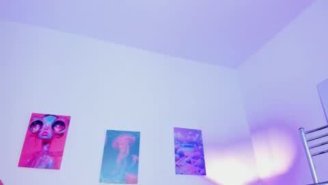 Snapshot of maithe_022 chatting on 10/14/25, 06:52 mai online show from 10/14/25, 06:52