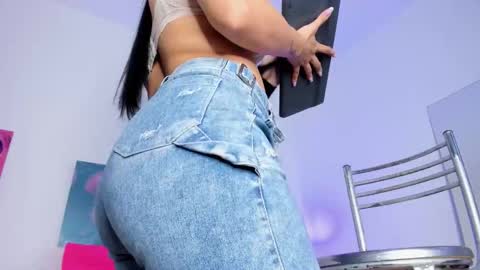 Snapshot of maithe_022 chatting on 11/05/25, 07:14 mai online show from 11/05/25, 07:14