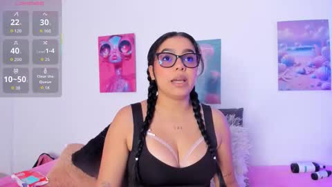 Snapshot of maithe_022 chatting on 12/17/25, 06:47 mai online show from 12/17/25, 06:47