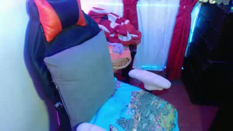 Snapshot of maitte_22 chatting on 02/09/25, 12:49 Hello friends Im on another account    online show from 02/09/25, 12:49