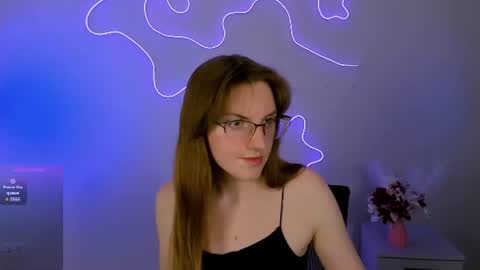 Snapshot of maja_beautiful chatting on 06/12/26, 07:02 your dream online show from 06/12/26, 07:02