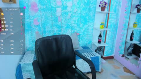 Snapshot of maja_bloom chatting on 12/04/24, 02:59 Maja online show from 12/04/24, 02:59