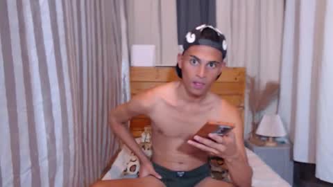 Snapshot of majestic_anne chatting on 10/01/25, 02:23 Annalyn online show from 10/01/25, 02:23