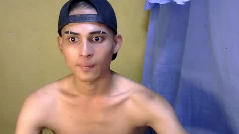 Snapshot of majestic_anne chatting on 06/19/26, 01:48 Annalyn online show from 06/19/26, 01:48