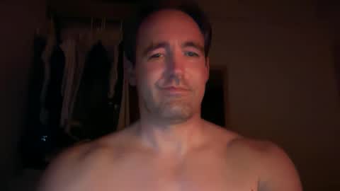 Snapshot of majo1100 chatting on 09/16/25, 01:28 Majo online show from 09/16/25, 01:28