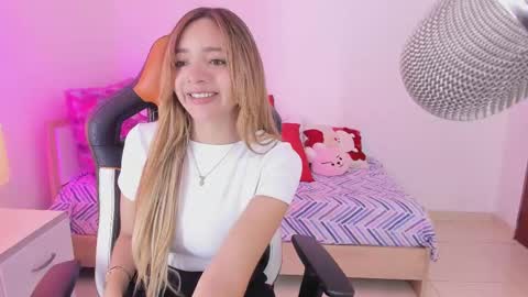 Snapshot of majo_gomez chatting on 03/12/25, 03:40 Majo online show from 03/12/25, 03:40