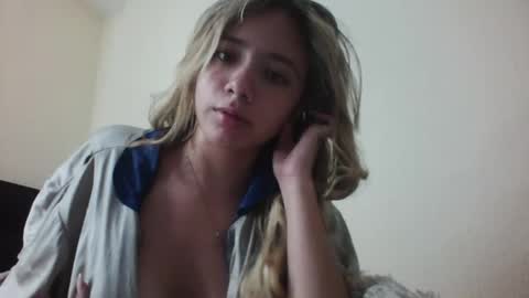 majo_gomezz online show from 01/19/26, 05:22