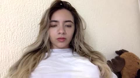 majo_gomezz online show from 04/07/26, 01:06