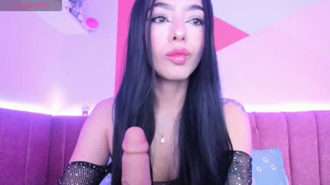 Snapshot of majoogomez chatting on 09/28/25, 10:20 Majo Gomez online show from 09/28/25, 10:20