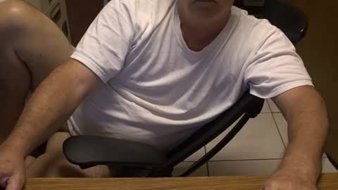 Snapshot of majormike34 chatting on 04/28/26, 03:00 majormike34 online show from 04/28/26, 03:00