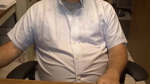 Snapshot of majormike34 chatting on 05/10/26, 12:43 majormike34 online show from 05/10/26, 12:43