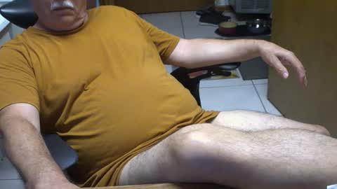 Snapshot of majormike34 chatting on 06/02/26, 04:14 majormike34 online show from 06/02/26, 04:14