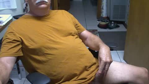Snapshot of majormike34 chatting on 07/20/26, 11:01 majormike34 online show from 07/20/26, 11:01