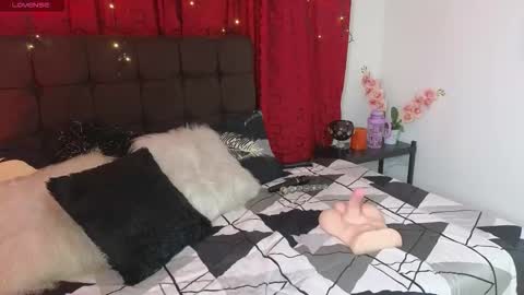 Celeste Bonet  online show from 09/11/25, 07:14