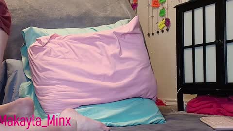 Snapshot of makayla_minx chatting on 01/06/25, 04:04 Makayla online show from 01/06/25, 04:04