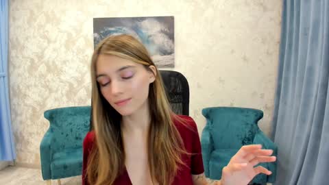 Chloe online show from 01/31/25, 03:41