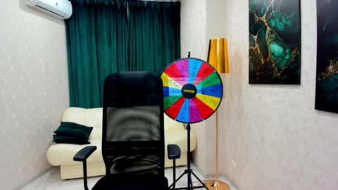 Chloe online show from 02/04/25, 03:11