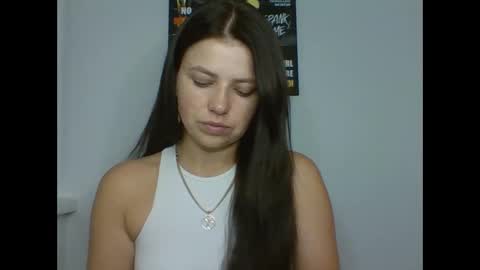 Snapshot of make_mesmile chatting on 09/08/25, 05:23 make_mesmile online show from 09/08/25, 05:23