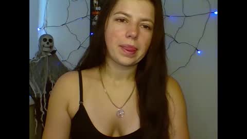 Snapshot of make_mesmile chatting on 10/31/25, 07:20 make_mesmile online show from 10/31/25, 07:20