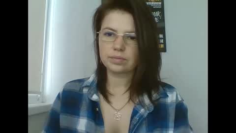 make_mesmile online show from 04/24/26, 06:05