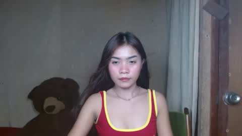 Snapshot of makeme_wettt chatting on 02/13/25, 04:22 makeme_wettt online show from 02/13/25, 04:22