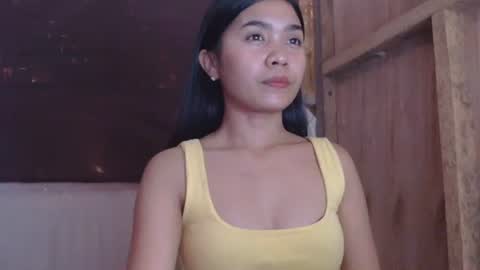 Snapshot of makeme_wettt chatting on 11/21/25, 07:07 makeme_wettt online show from 11/21/25, 07:07