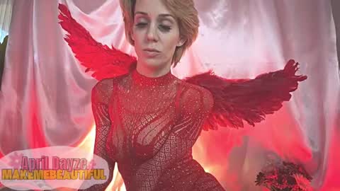 Snapshot of makemebeautiful chatting on 01/21/25, 06:34 April Dayze makemebeautiful online show from 01/21/25, 06:34