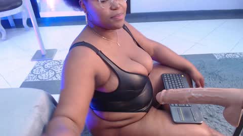 makena online show from 02/06/25, 09:11